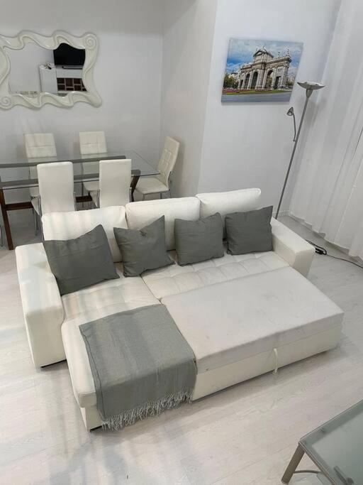 Apartmán Loft En Retiro Madrid Exteriér fotografie